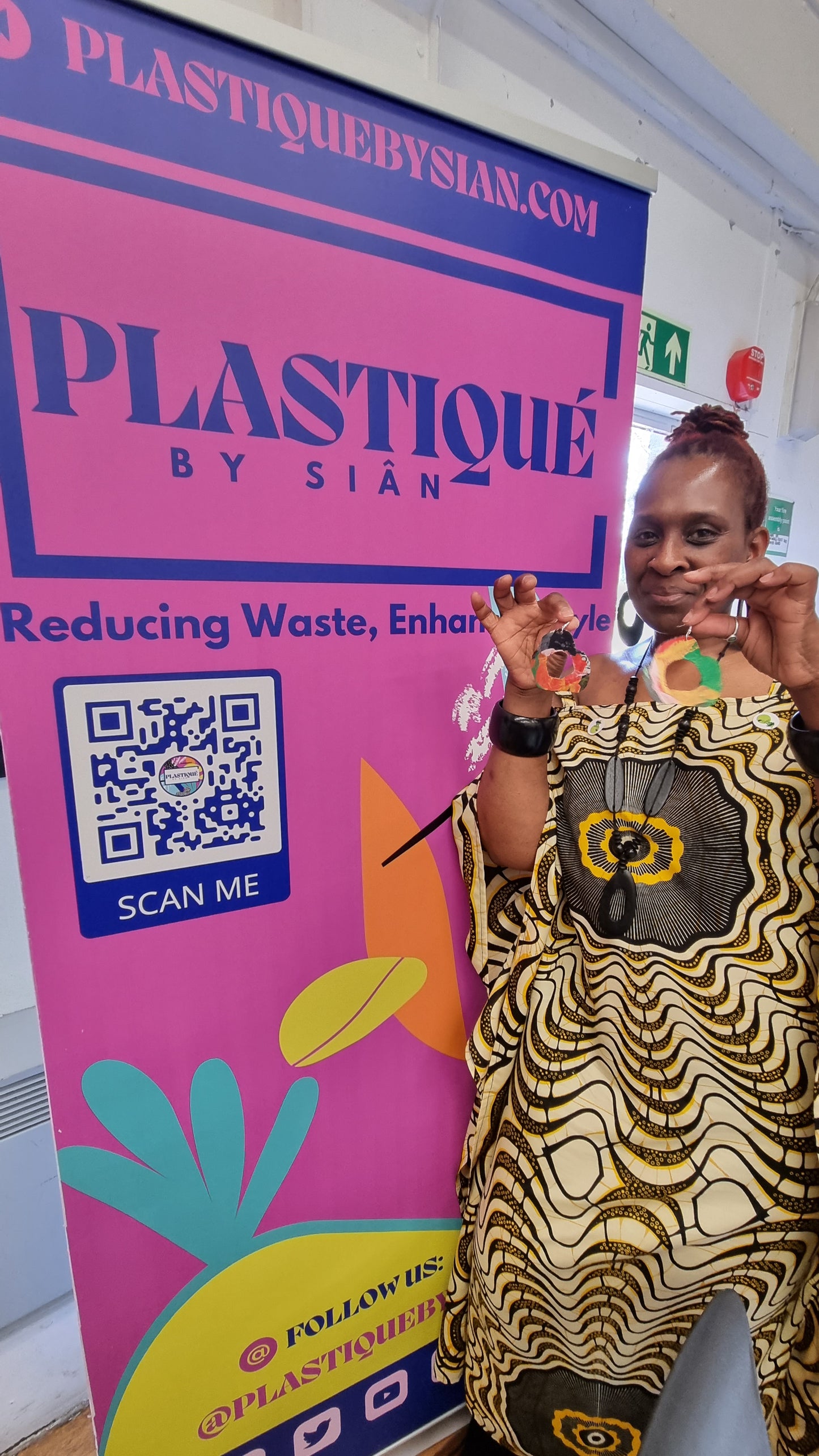 Upcycled Plastic Jewellery Making Workshop - PLASTIQUE By Siân