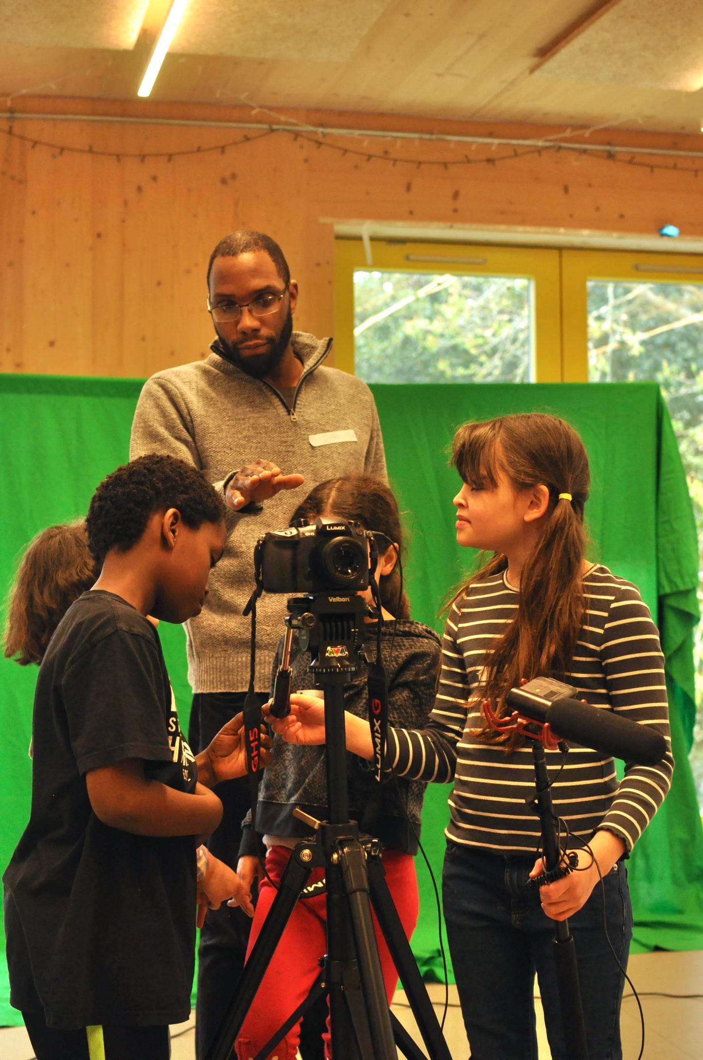 X3 DAY KIDS CREATIVE MAY HALF-TERM CAMP - ART, FILM, TECH & SUSTAINABILITY FOCUSED WORKSHOPS