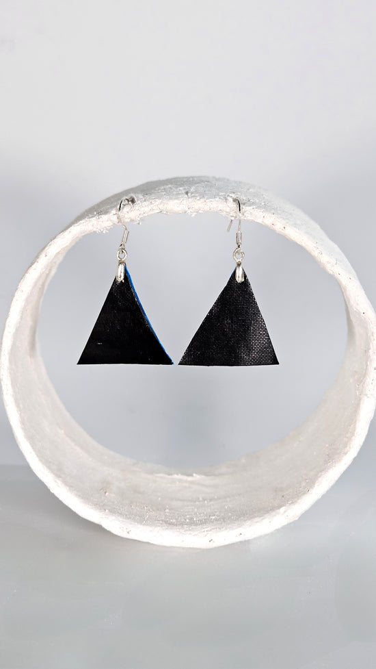 Small black triangle drop earrings with electric blue backing - S/S 24 - PLASTIQUE By Siân